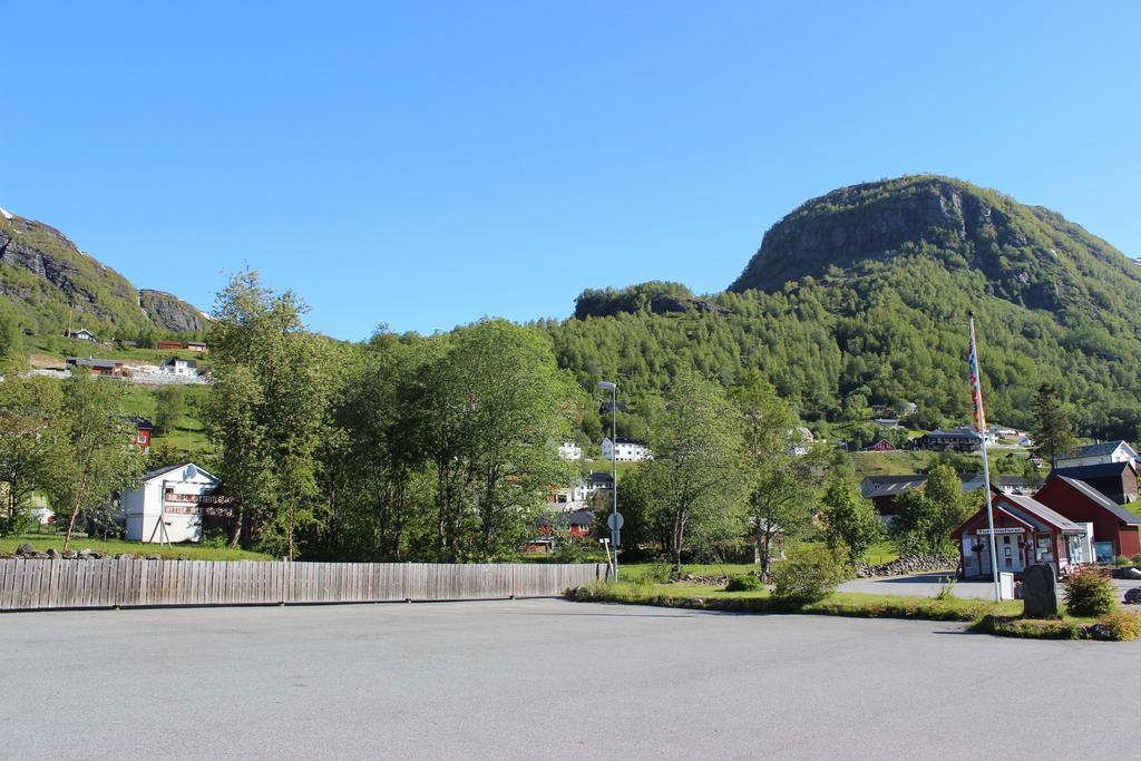 Skysstasjonen Cottages Roldal Exterior photo
